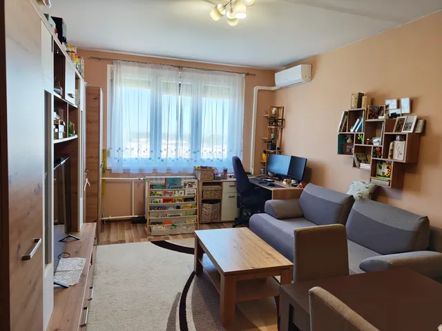 Eladó lakás Szeged, Északi városrész, Csongrádi sgt. 56 nm