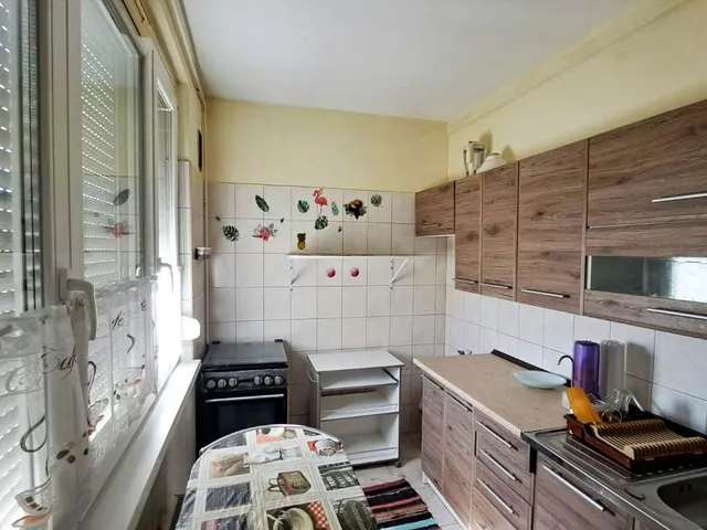 Eladó lakás Szeged, Felsőváros, Bihari u. 53 nm