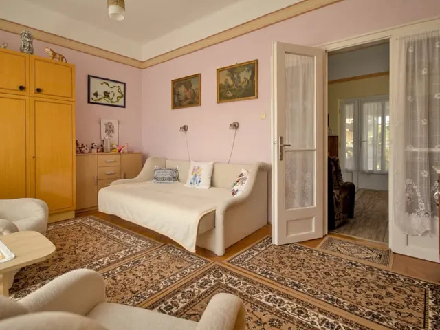 Eladó ház Szeged, Szőreg, Kristály utca 181 nm