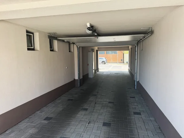 Eladó garázs Szeged, Pozsonyi Ignác utca 17 nm
