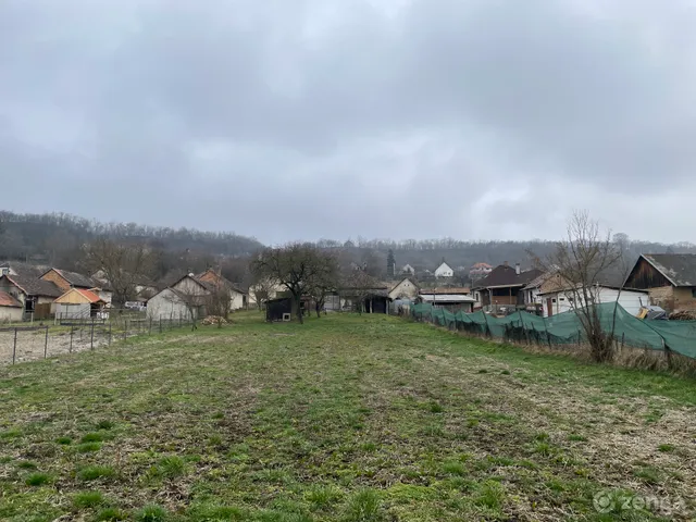 Eladó telek Balatonendréd 2315 nm