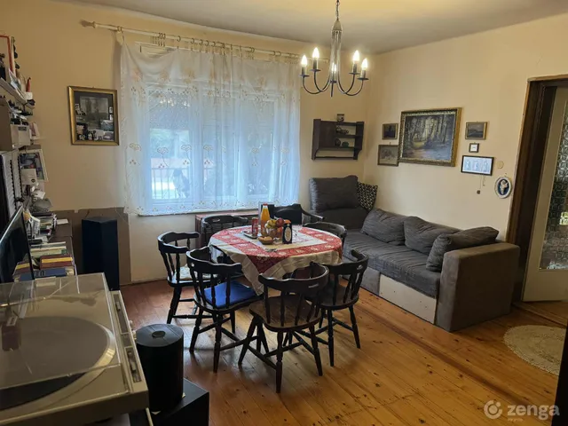 Eladó ház Péteri 120 nm