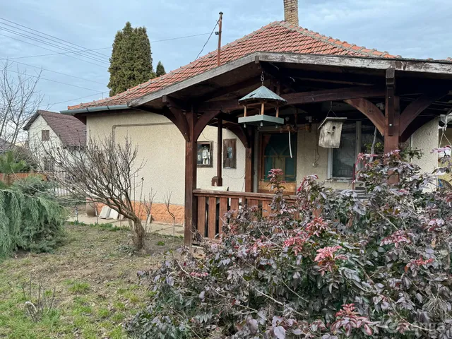 Eladó ház Péteri 120 nm