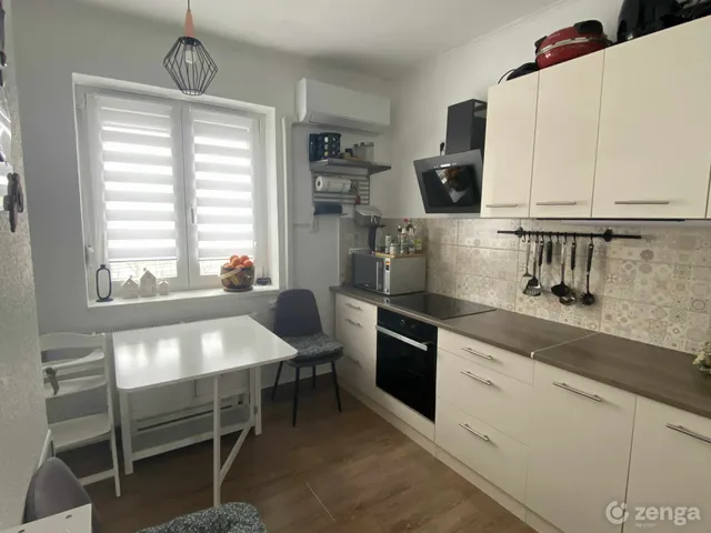 Eladó lakás Várpalota, Ady lakótelep 57 nm