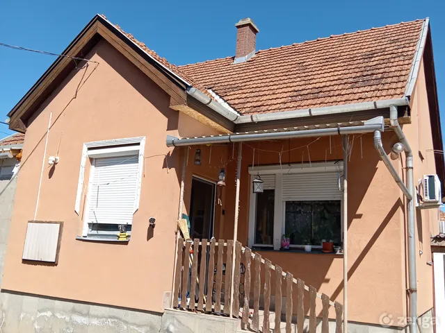 Eladó ház Erk 140 nm