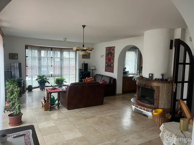 Eladó ház Solymár, Hóvirág u. 27. 210 nm