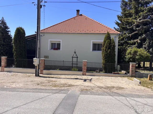Eladó ház Cserszegtomaj 120 nm