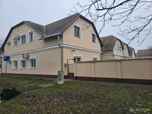 Eladó lakás Komárom 66 nm