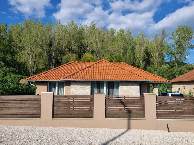 Eladó ház Pomáz 124 nm