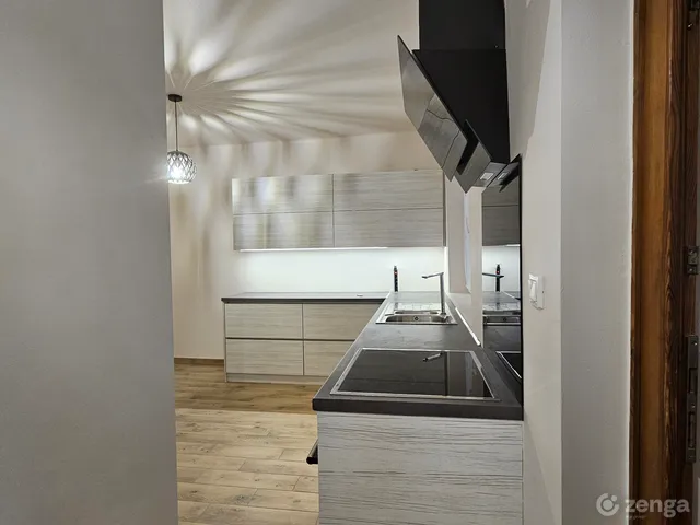 Eladó ház Hódmezővásárhely, Újváros 107 nm