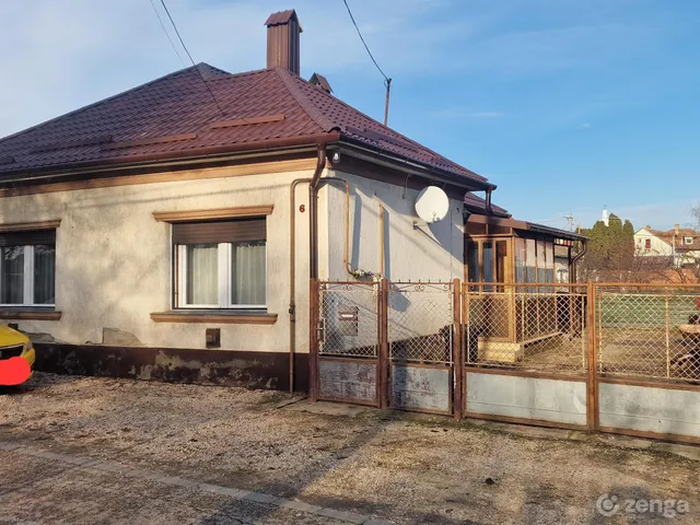 Eladó ház Abony 75 nm