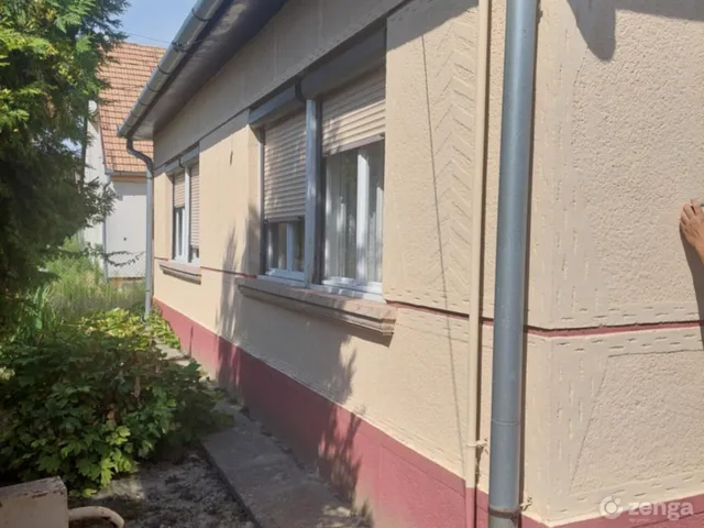 Eladó ház Uszód 120 nm