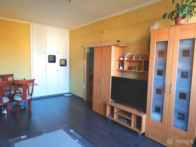 Eladó lakás Tököl, Pesti úti lakótelep 43 nm