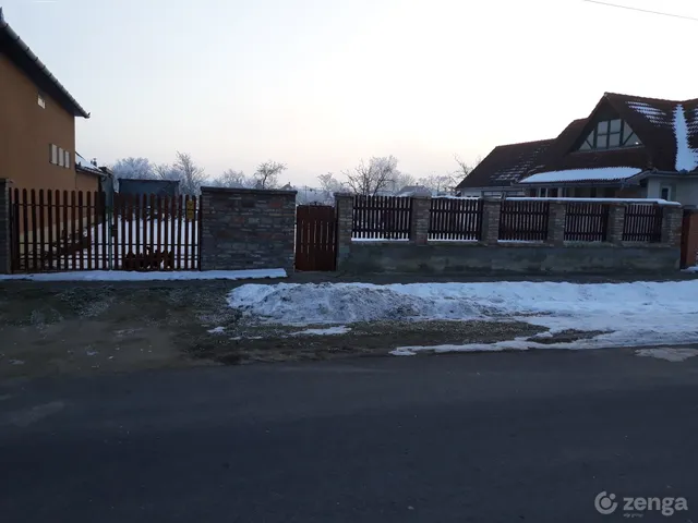 Eladó telek Hajdúszoboszló 1342 nm