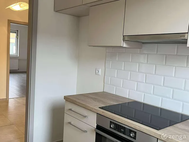 Kiadó lakás Debrecen, Nagyerdő 62 nm