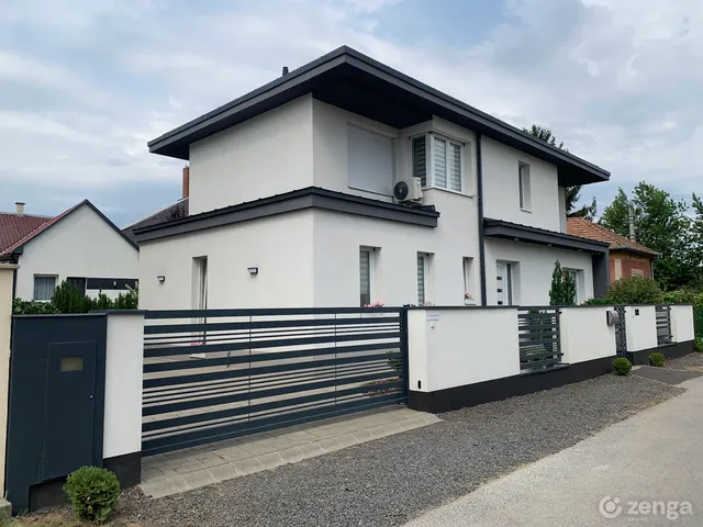 Eladó ház Nyíregyháza, Hímes 210 nm