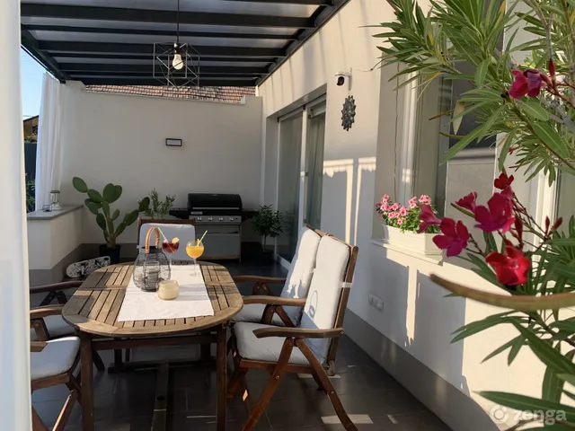 Eladó ház Nyíregyháza, Hímes, Fűrj 210 nm