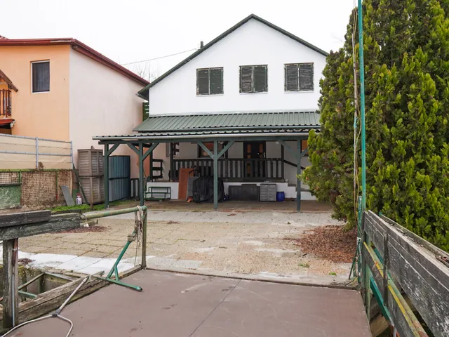 Eladó üdülő és hétvégi ház Szigetszentmiklós 90 nm