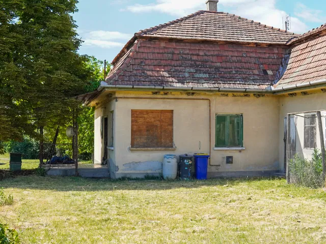 Eladó ház Makád 90 nm