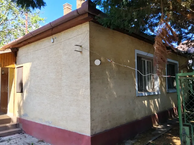 Eladó ház Érd, oo 80 nm