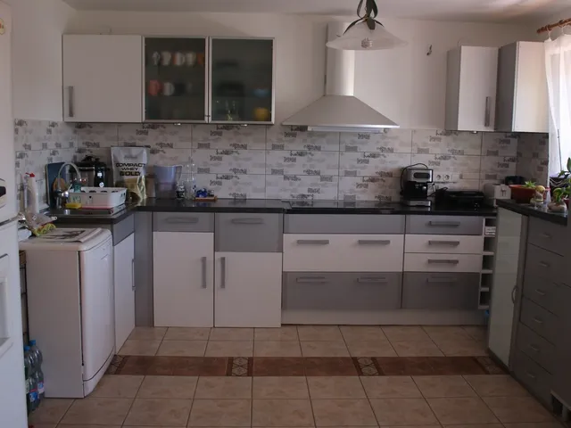 Eladó ház Kiskunlacháza 208 nm