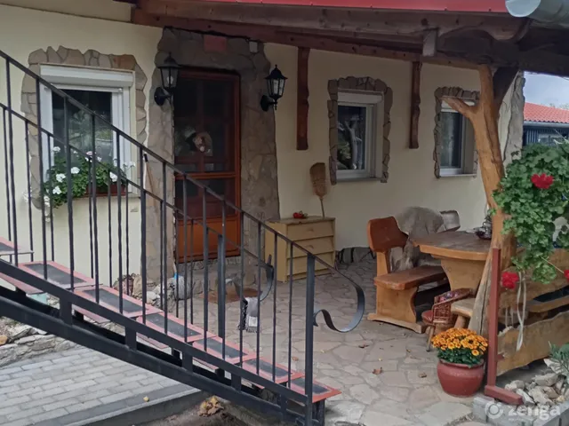 Eladó ház Kecskemét, Hetényegyháza 130 nm