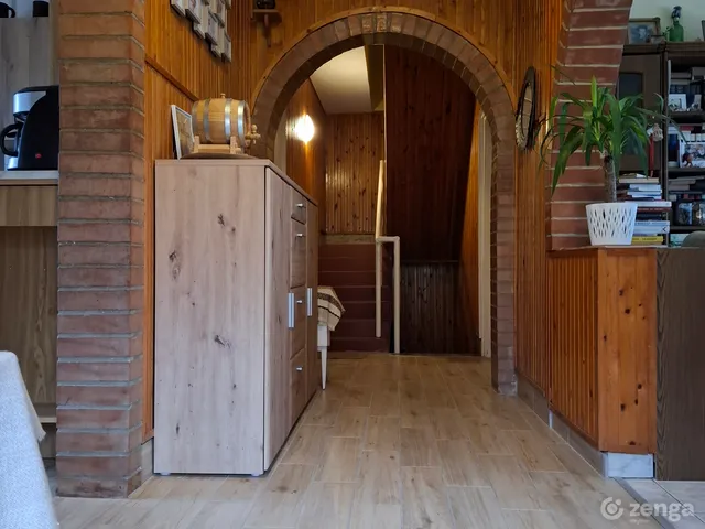 Eladó ház Dunakeszi, Alag 128 nm