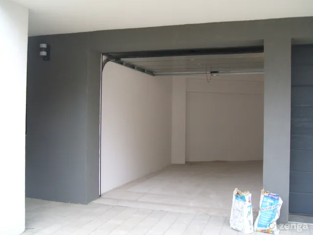 Eladó garázs Debrecen, Belváros 15 nm