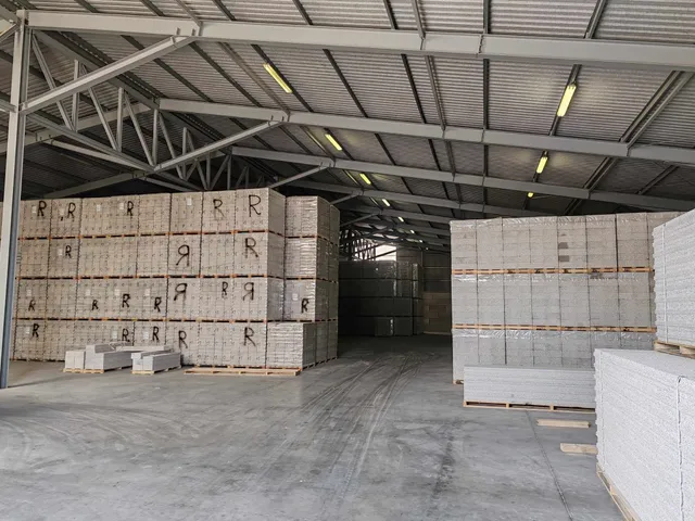 Kiadó kereskedelmi és ipari ingatlan Röszke 1800 nm