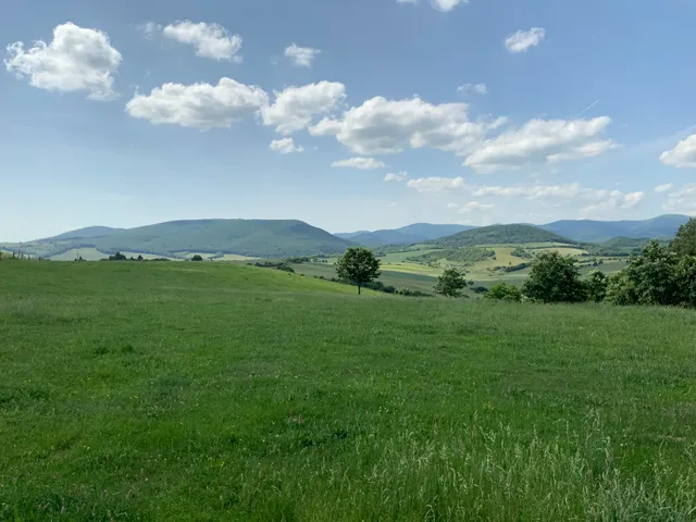 Eladó telek Szokolya 5573 nm