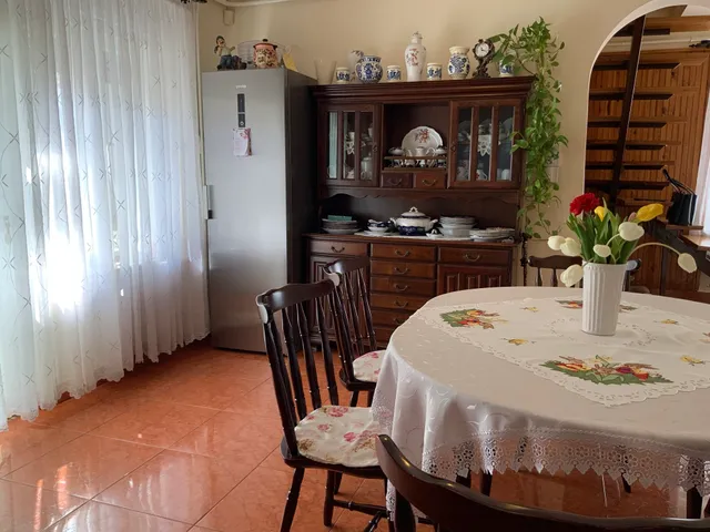 Eladó ház Vác 232 nm