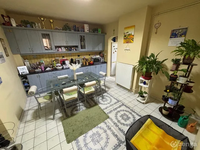 Eladó ház Nyúl 100 nm