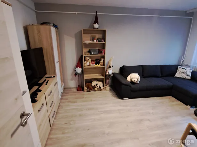 Eladó lakás Oroszlány 49 nm