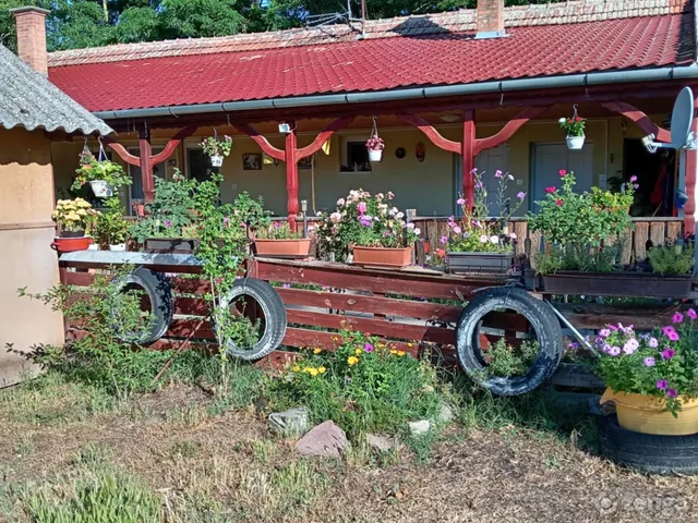 Eladó mezőgazdasági ingatlan Kéleshalom 120 nm