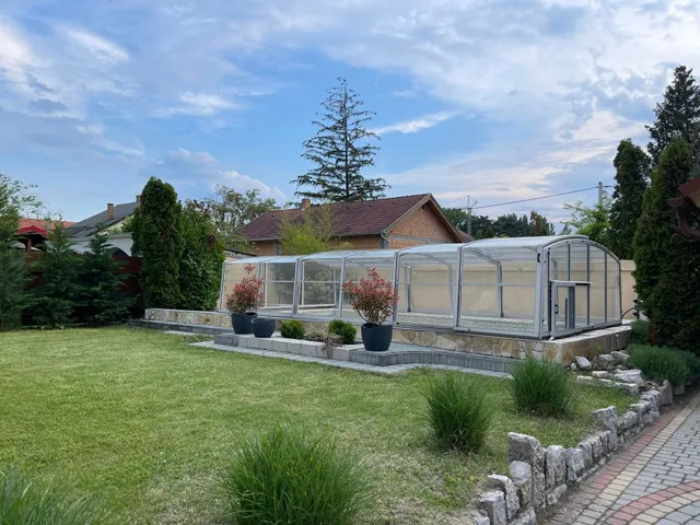 Eladó ház Balatonlelle, Zengő utca 200 nm