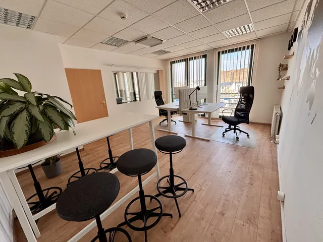 Kiadó kereskedelmi és ipari ingatlan Budapest XIII. kerület, Fáy utca 255 nm