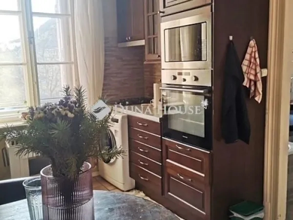 Eladó lakás Szeged 121 nm