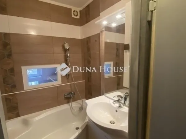 Eladó lakás Szeged, Tarján 77 nm