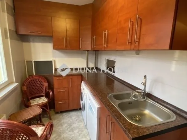 Eladó lakás Szeged, Tarján 77 nm