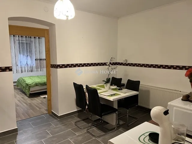 Eladó lakás Szeged, Móraváros 41 nm