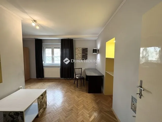 Eladó lakás Szeged 90 nm