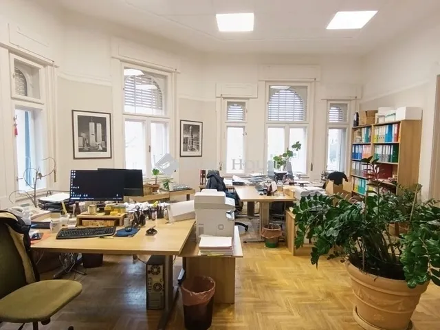 Eladó lakás Szeged 126 nm