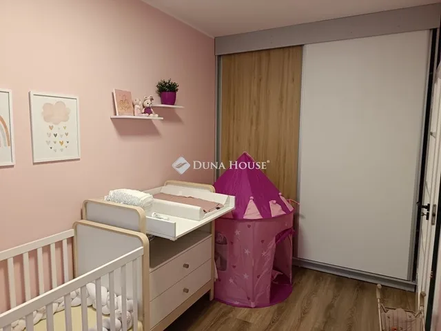 Eladó lakás Szeged 77 nm