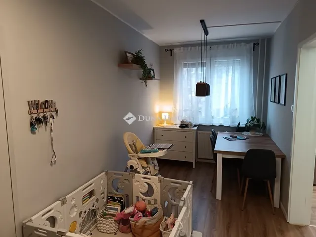 Eladó lakás Szeged 77 nm