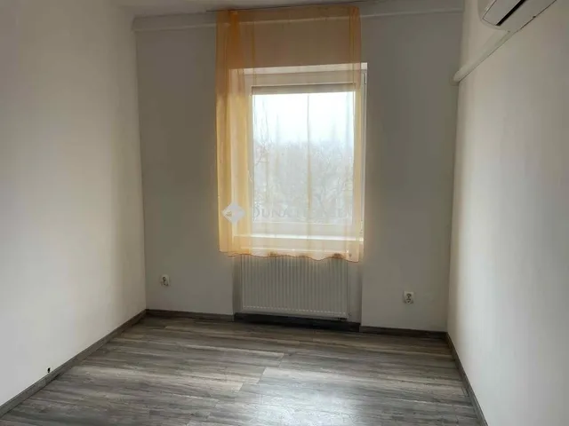 Eladó lakás Szeged 61 nm