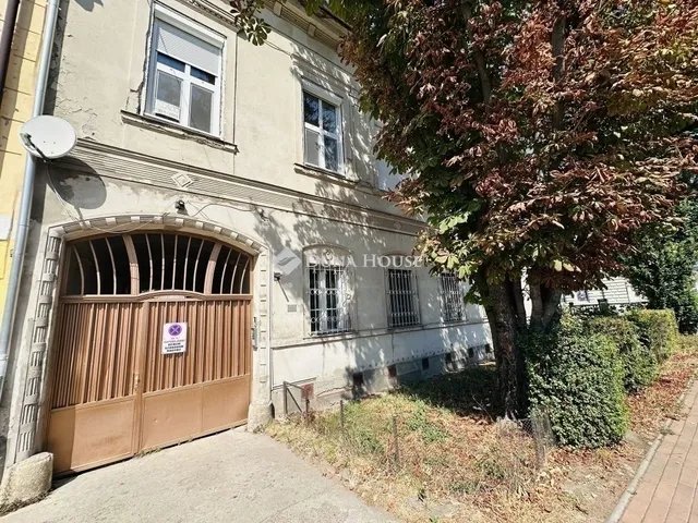 Eladó lakás Szeged, Móraváros 123 nm