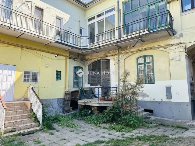 Eladó lakás Szeged, Móraváros 123 nm