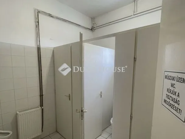 Kiadó kereskedelmi és ipari ingatlan Petőfibánya 1124 nm