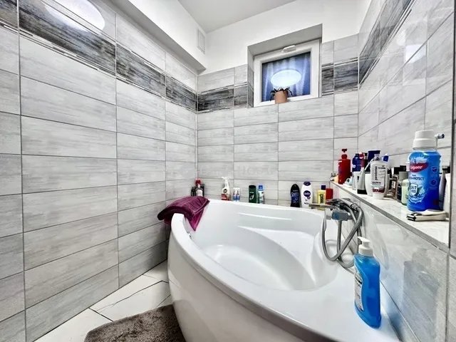 Eladó ház Hódmezővásárhely 189 nm