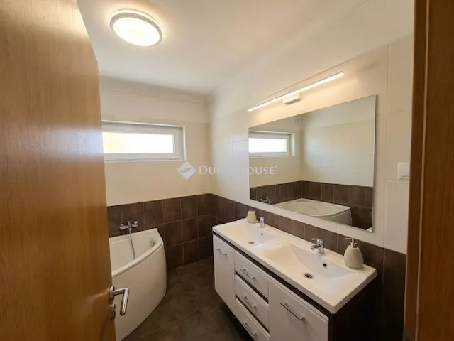 Eladó ház Szeged, Petőfitelep 130 nm